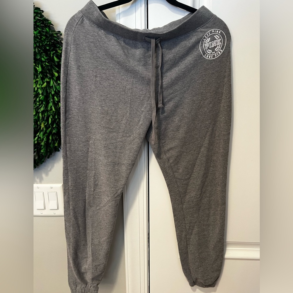 Women’s VS Pink joggers